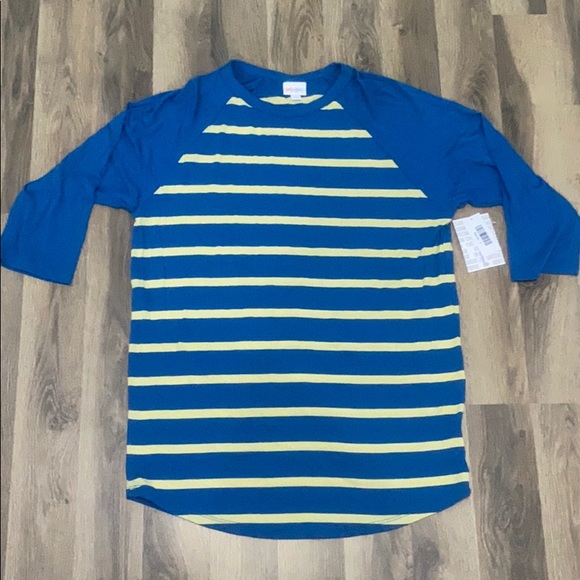 LuLaRoe Tops - Lularoe Randy Large